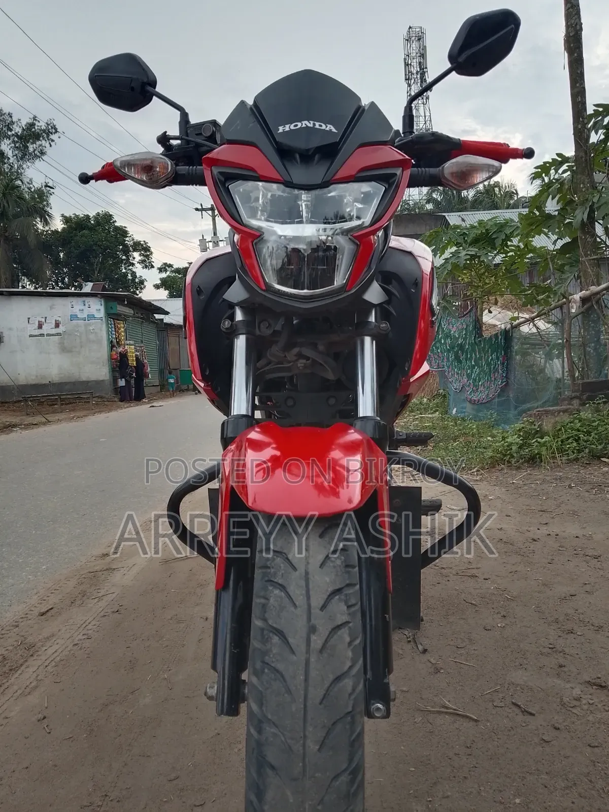Honda Hornet 2.0 2023 Red