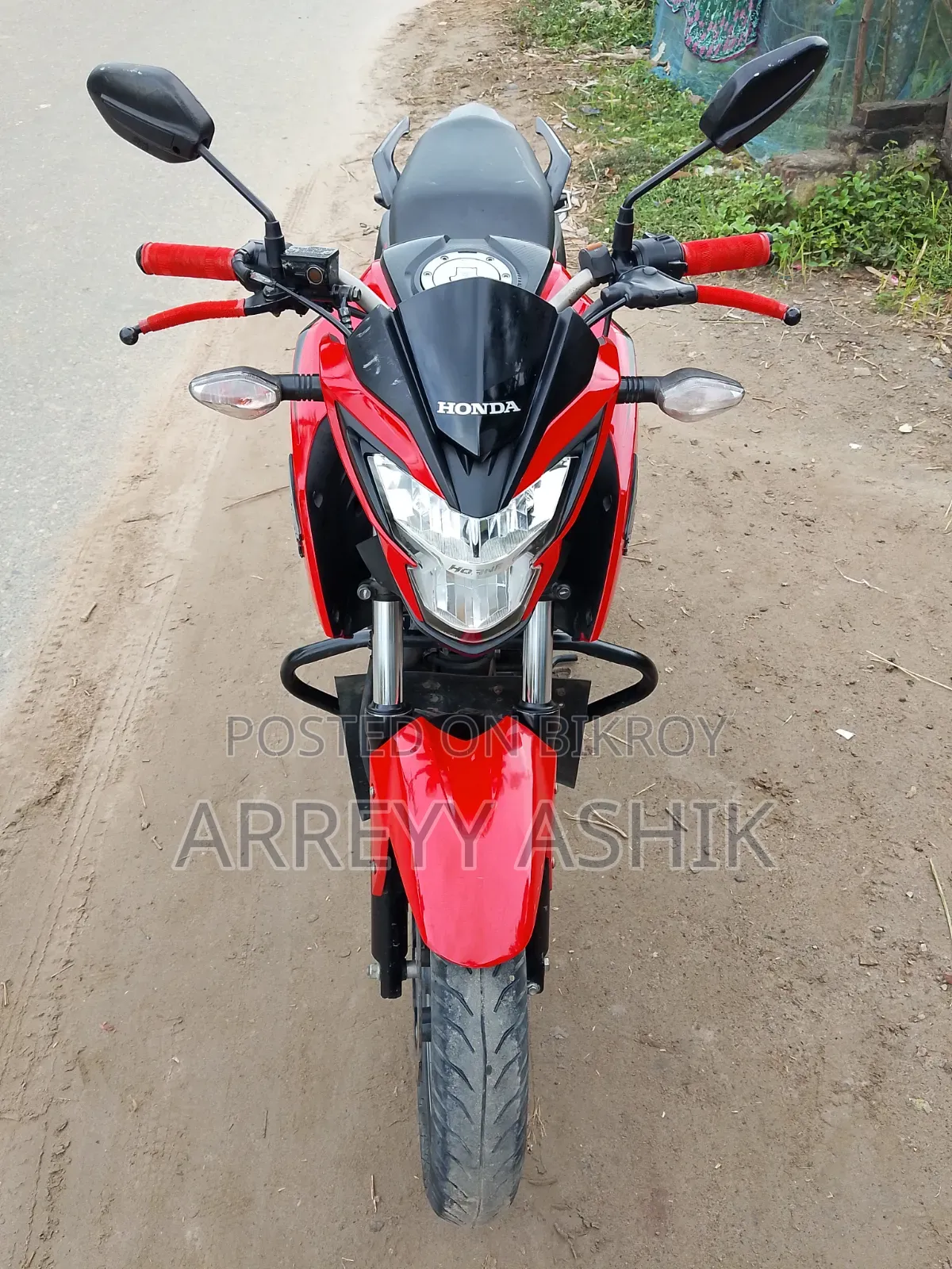 Honda Hornet 2.0 2023 Red