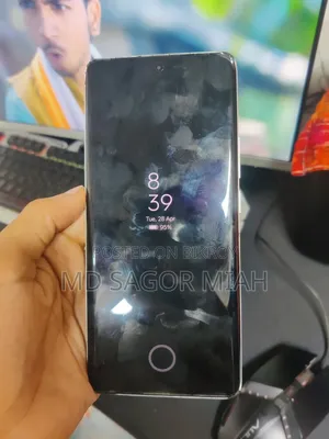 রিয়েলমি ১০ প্রো+ ১২৮ জিবি গ্রে