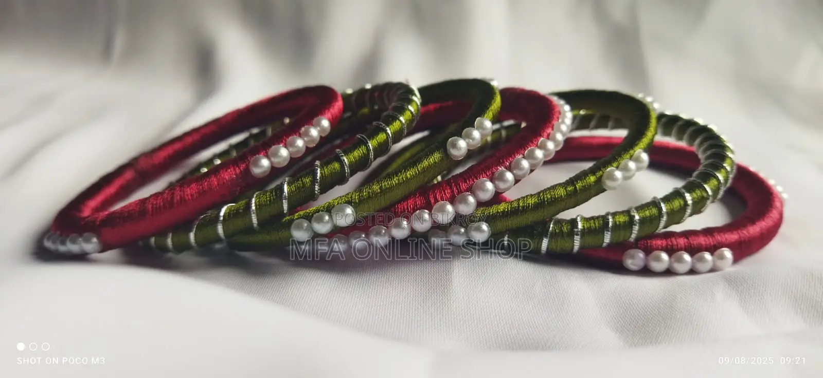 ৭ পিস রেশমি সুতার মুক্তা চুড়ি (7 PCS Silk Thread Pearl Bangles)