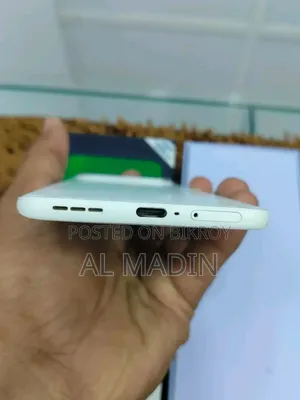 টেকনো পোভা স্লিম ৫জি ২৫৬ জিবি ব্লু