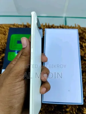 টেকনো পোভা স্লিম ৫জি ২৫৬ জিবি ব্লু