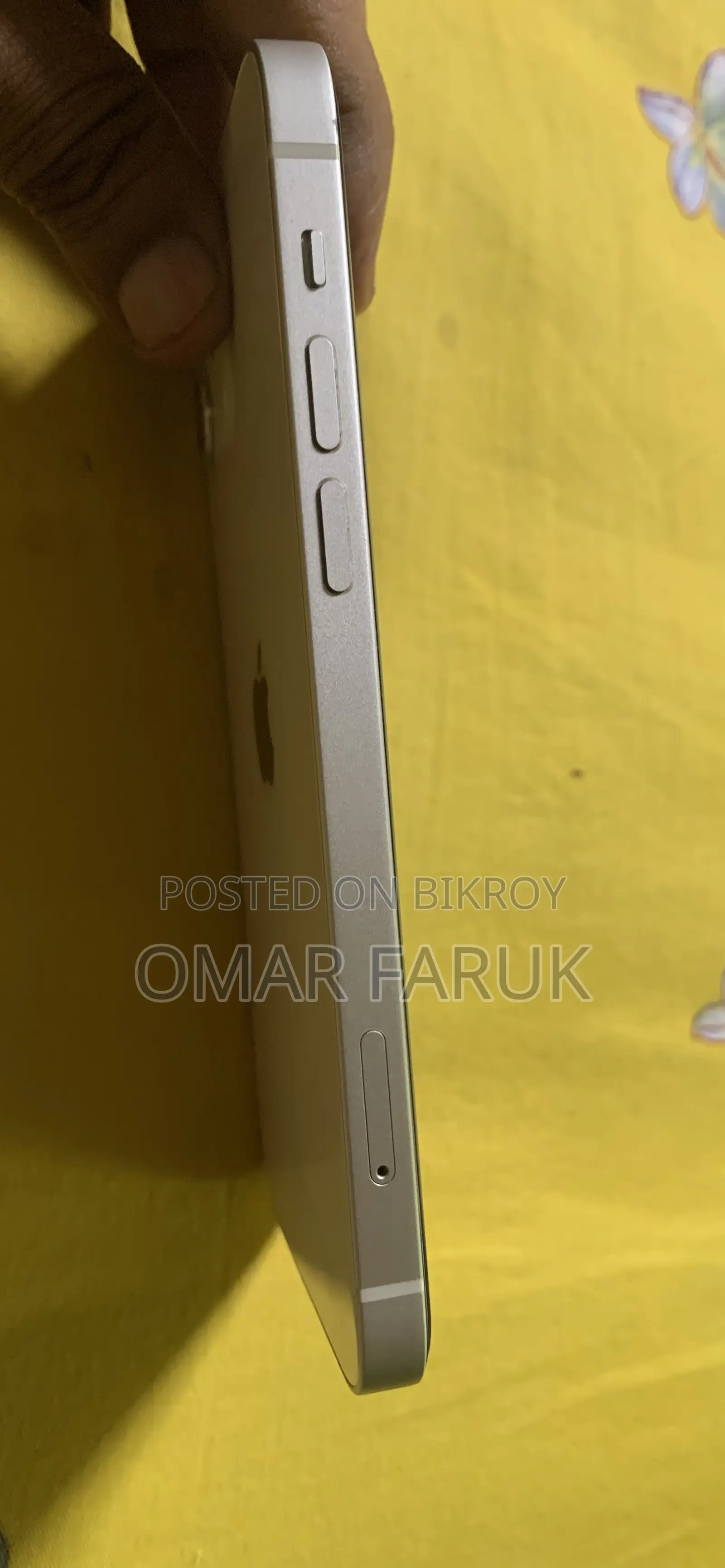 অ্যাপল আইফোন ১২ ১২৮ জিবি হোয়াইট