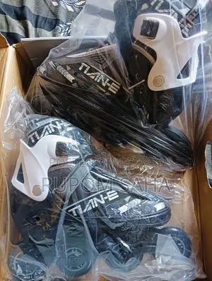TIAN-E Skates Size Adjustable | Used Only 2 Days | Excellent Condition