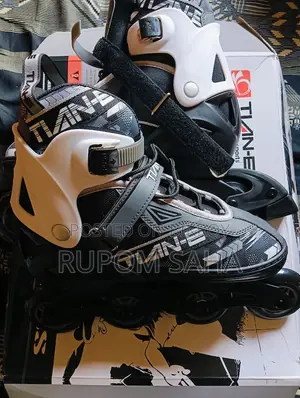 TIAN-E Skates Size Adjustable | Used Only 2 Days | Excellent Condition