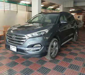 Hyundai Tucson Limited Front-Wheel Drive 2017 Gray