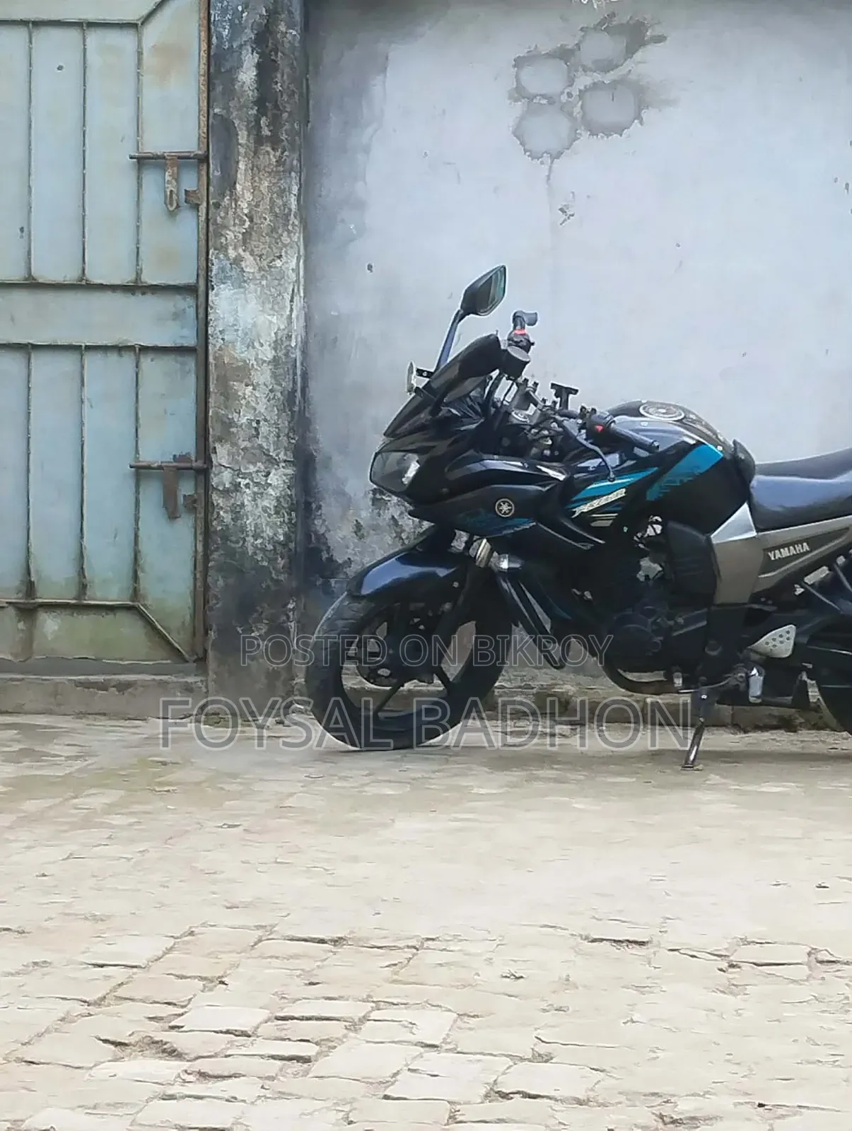 নতুন ইয়ামাহা এফজেডএস ভি৩ ২০১৫ ব্ল্যাক