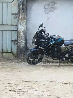 নতুন ইয়ামাহা এফজেডএস ভি৩ ২০১৫ ব্ল্যাক