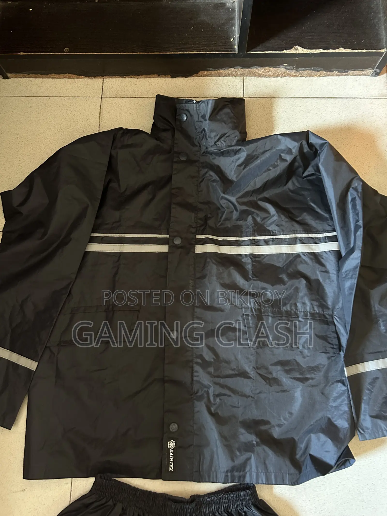 Raincoat Sell Size Xl