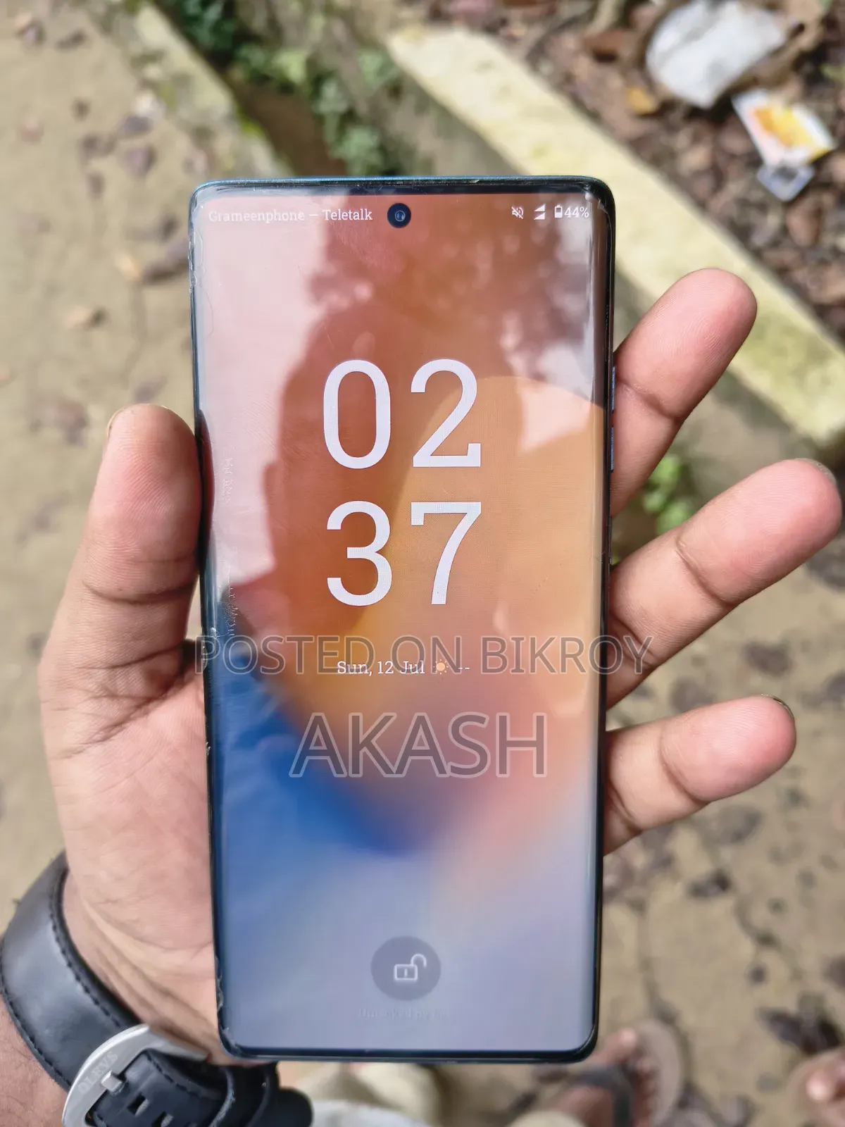মোটর চলা এজ ৫০ ফিউশন ২৫৬ জিবি নীল