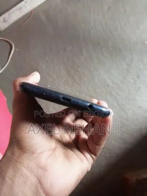 Samsung A10 32 GB Black