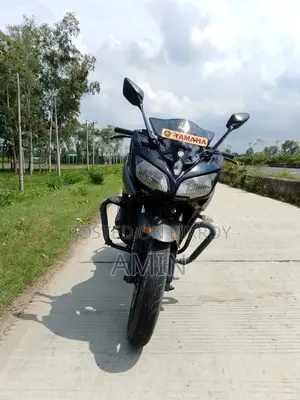 ইয়ামাহা ওয়াইজেএফ-আর ২০২৪ ব্ল্যাক
