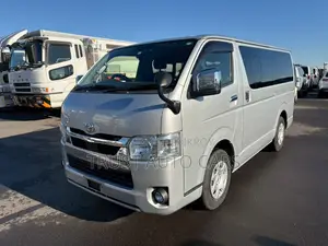 Toyota HiAce 2021 Silver