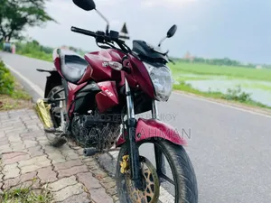 সুজুকি জিক্সার ২০২৩