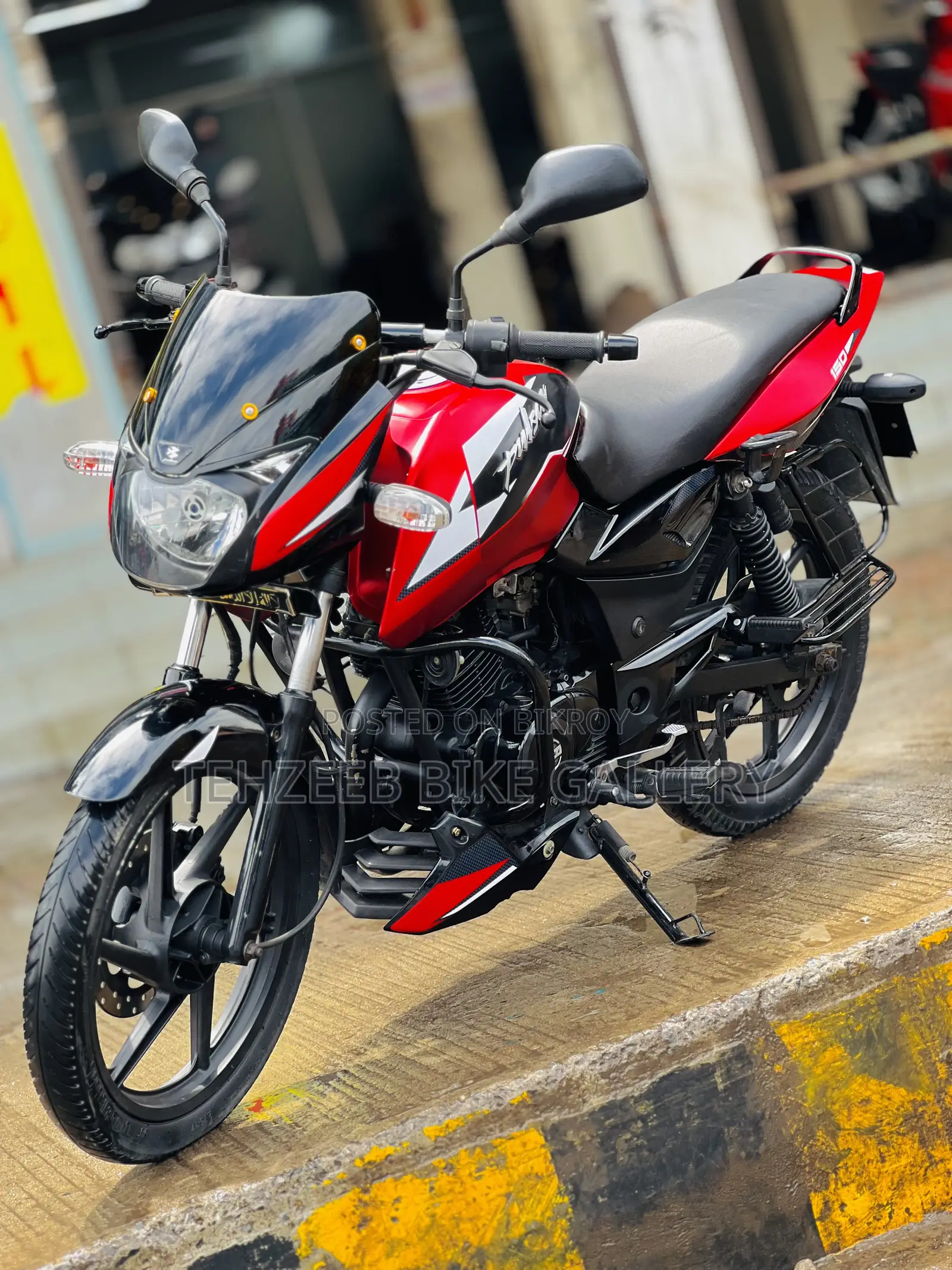 Bajaj Pulsar 150 2014 Red