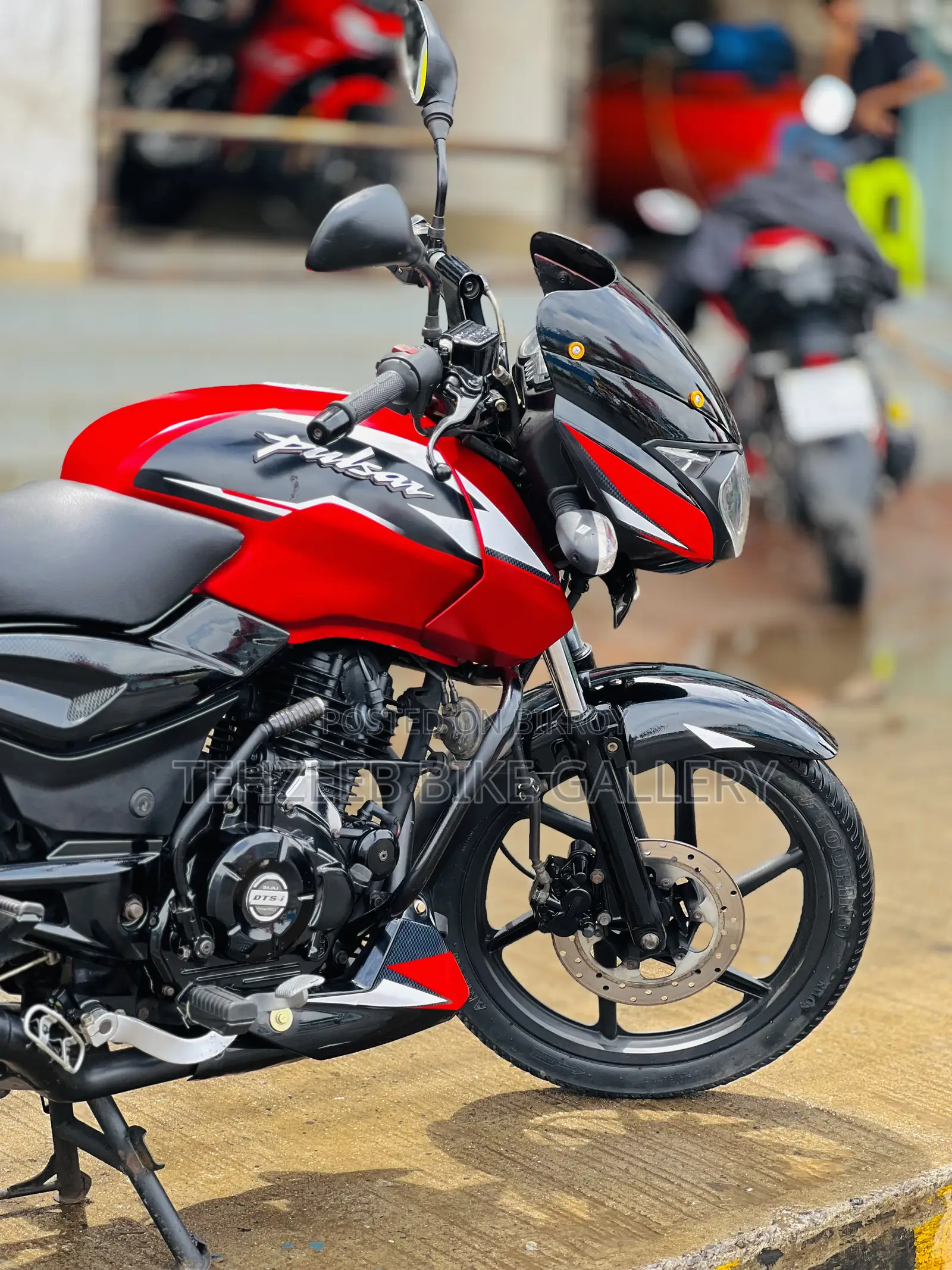 Bajaj Pulsar 150 2014 Red