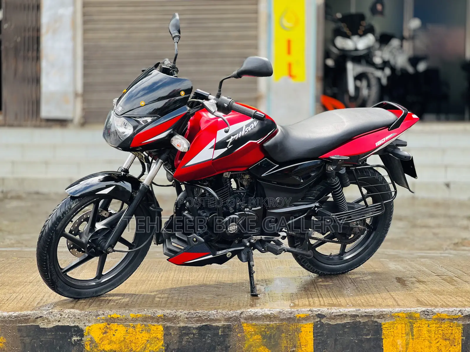 Bajaj Pulsar 150 2014 Red