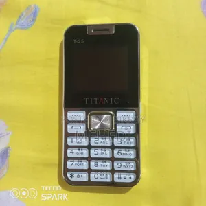 নিউ টাইটানিক ৫১২ জিবি হোয়াইট