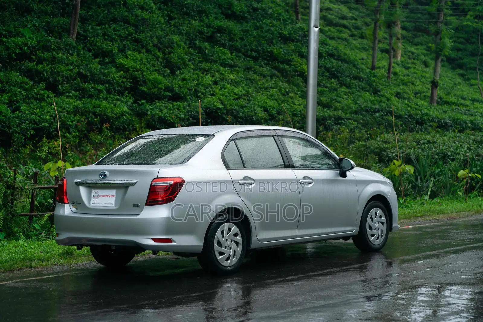 টয়োটা অ্যাক্সিও ২০২১ রূপালী