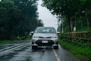 টয়োটা অ্যাক্সিও ২০২১ রূপালী