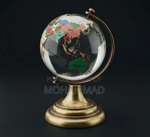 Transparent Crystal Magnifying Globe