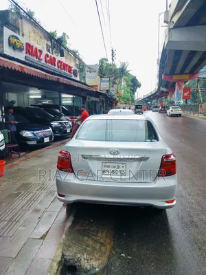 Toyota Axio 2016 Silver