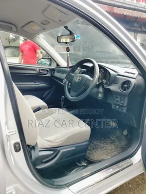 Toyota Axio 2016 Silver