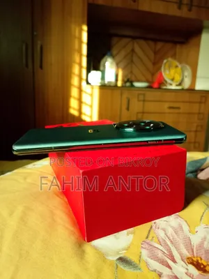 ওয়ানপ্লাস ১২ ২৫৬ জিবি