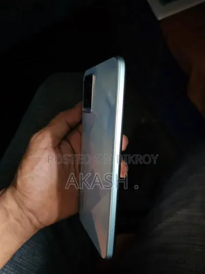 Vivo Y21 64 GB