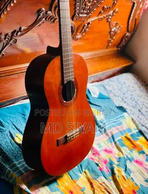ইয়ামাহা সি৭০ ক্লাসিক্যাল গিটার