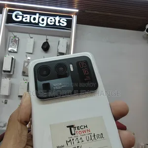 শাওমি ২৫৬ জিবি হোয়াইট