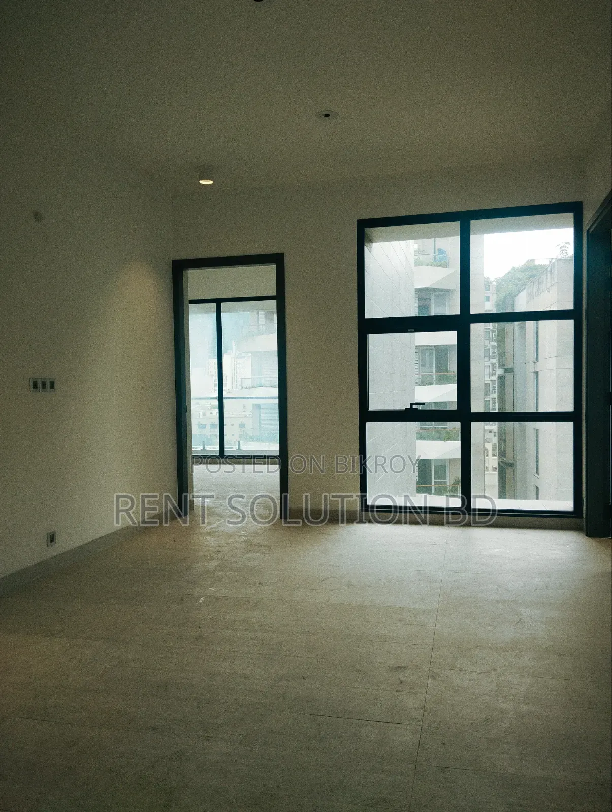 4bdrm Apartment in Gulshan for Sale
