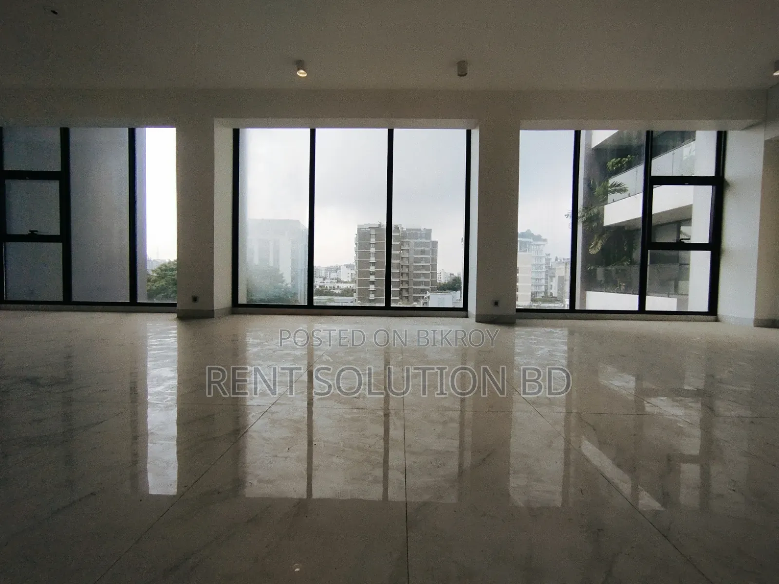 4bdrm Apartment in Gulshan for Sale