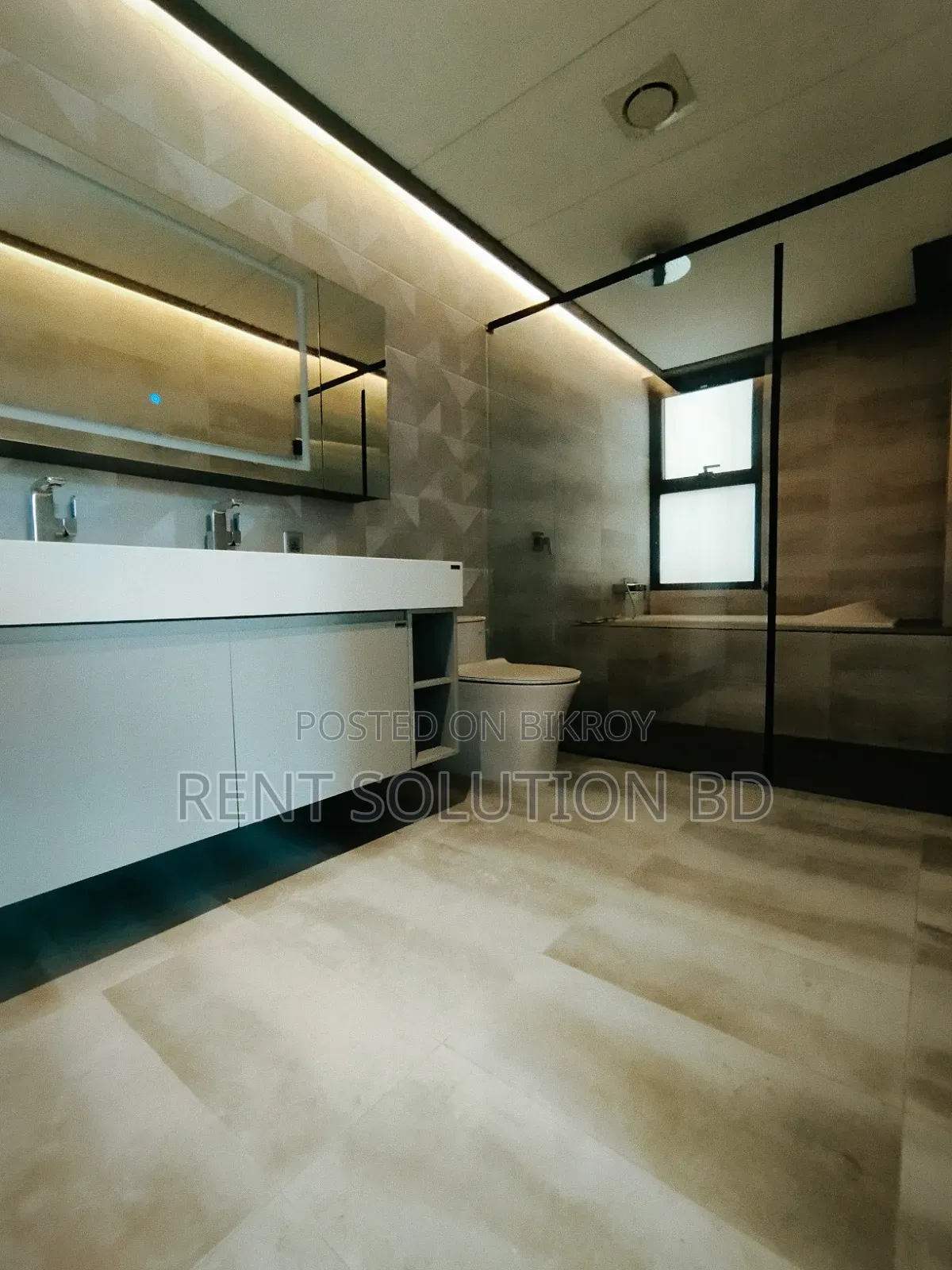 4bdrm Apartment in Gulshan for Sale