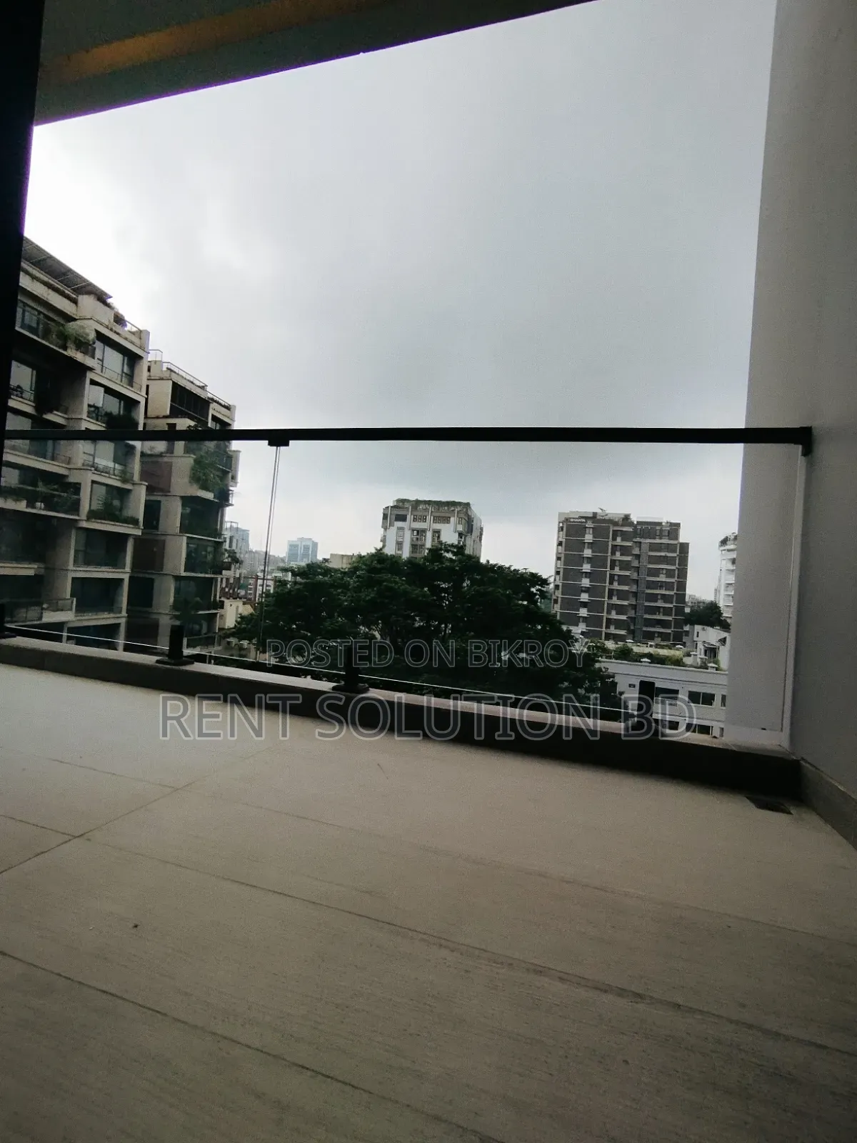 4bdrm Apartment in Gulshan for Sale