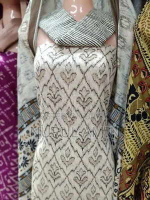 সুতি থ্রি পিছ