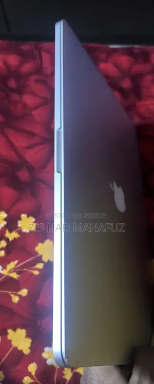 Laptop Apple MacBook Pro 2015 16GB Intel Core i7 HDD+SSD 512GB
