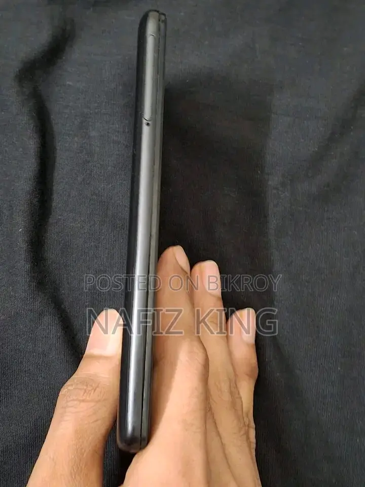 স্যামসাং গ্যালাক্সি এম০১ ৩২ জিবি কালো
