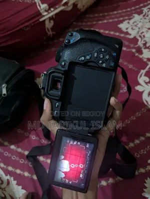 DSLR Canon 700D Auto Focus