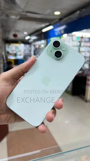 Apple iPhone 15 128 GB Green