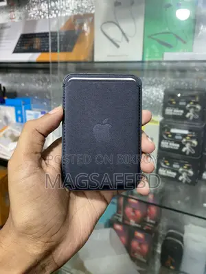 FineWoven MagSafe Wallet