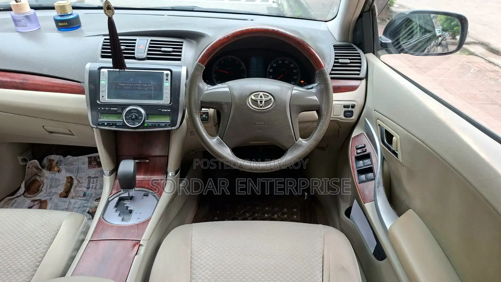টয়োটা প্রমিও ২০০৯ গ্রে