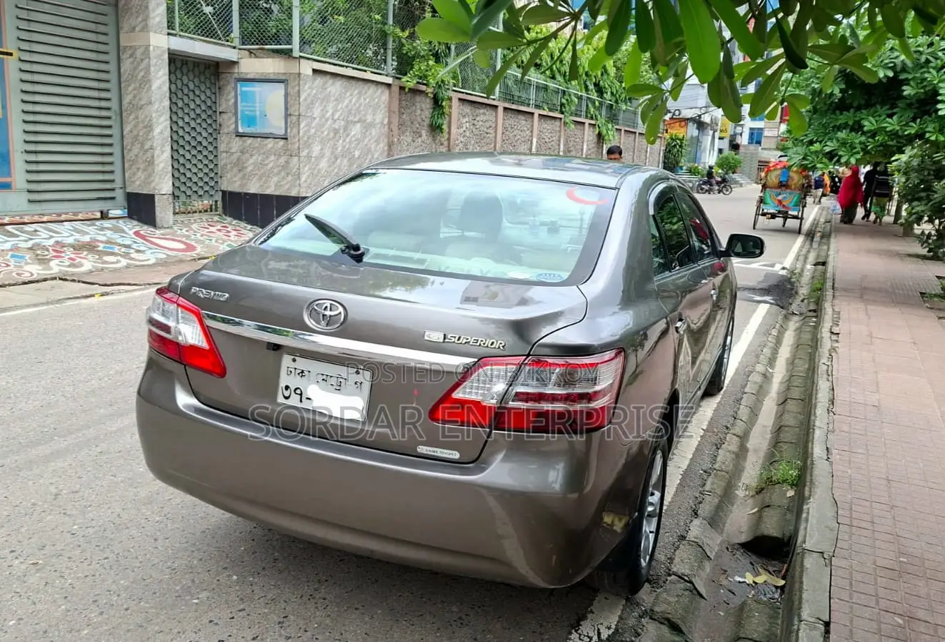 টয়োটা প্রমিও ২০০৯ গ্রে