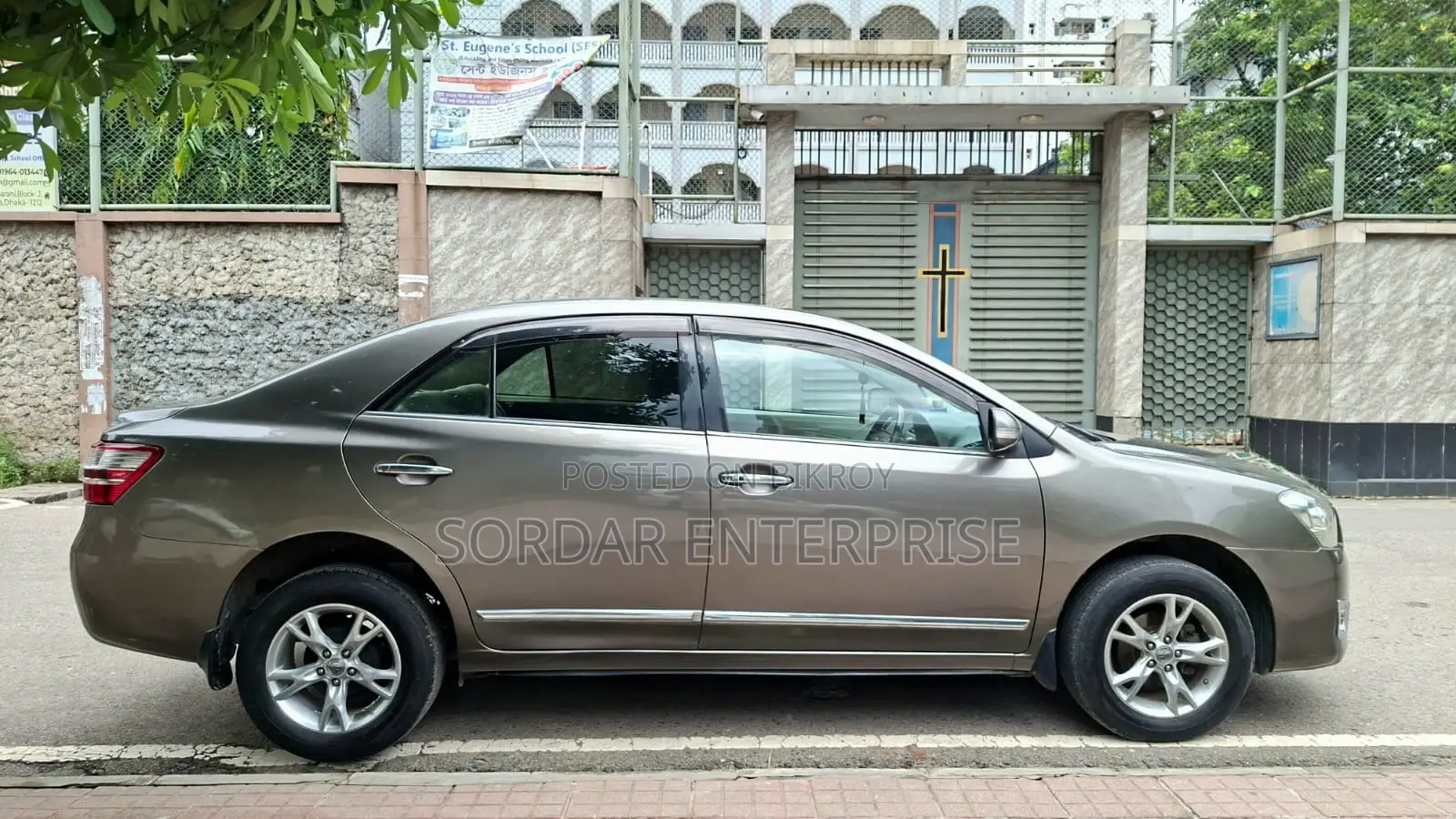 টয়োটা প্রমিও ২০০৯ গ্রে