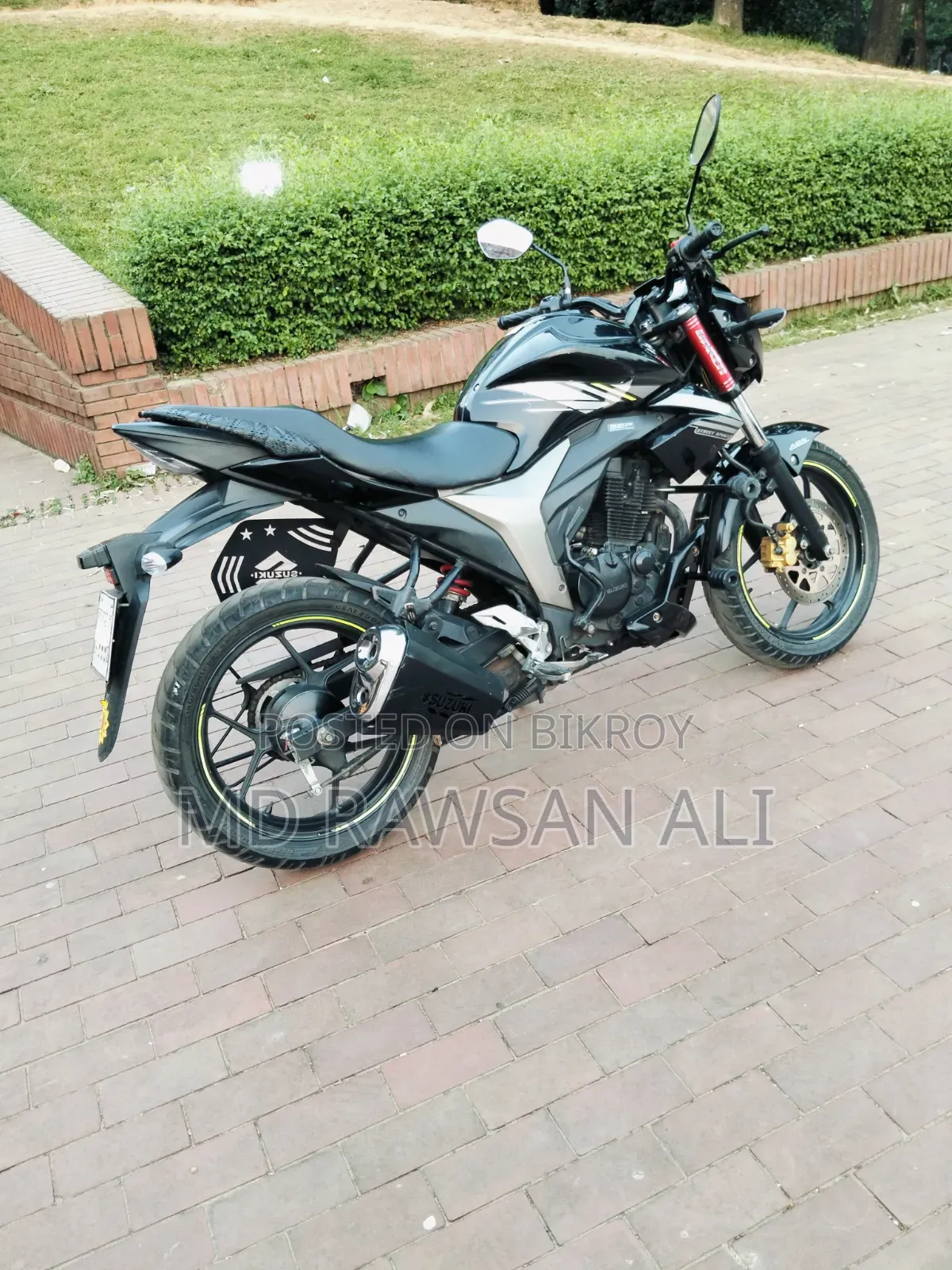 Suzuki 2023 Black