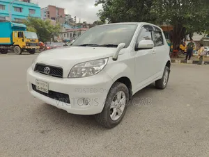 টয়োটা রাশ ২০০৯ পার্ল
