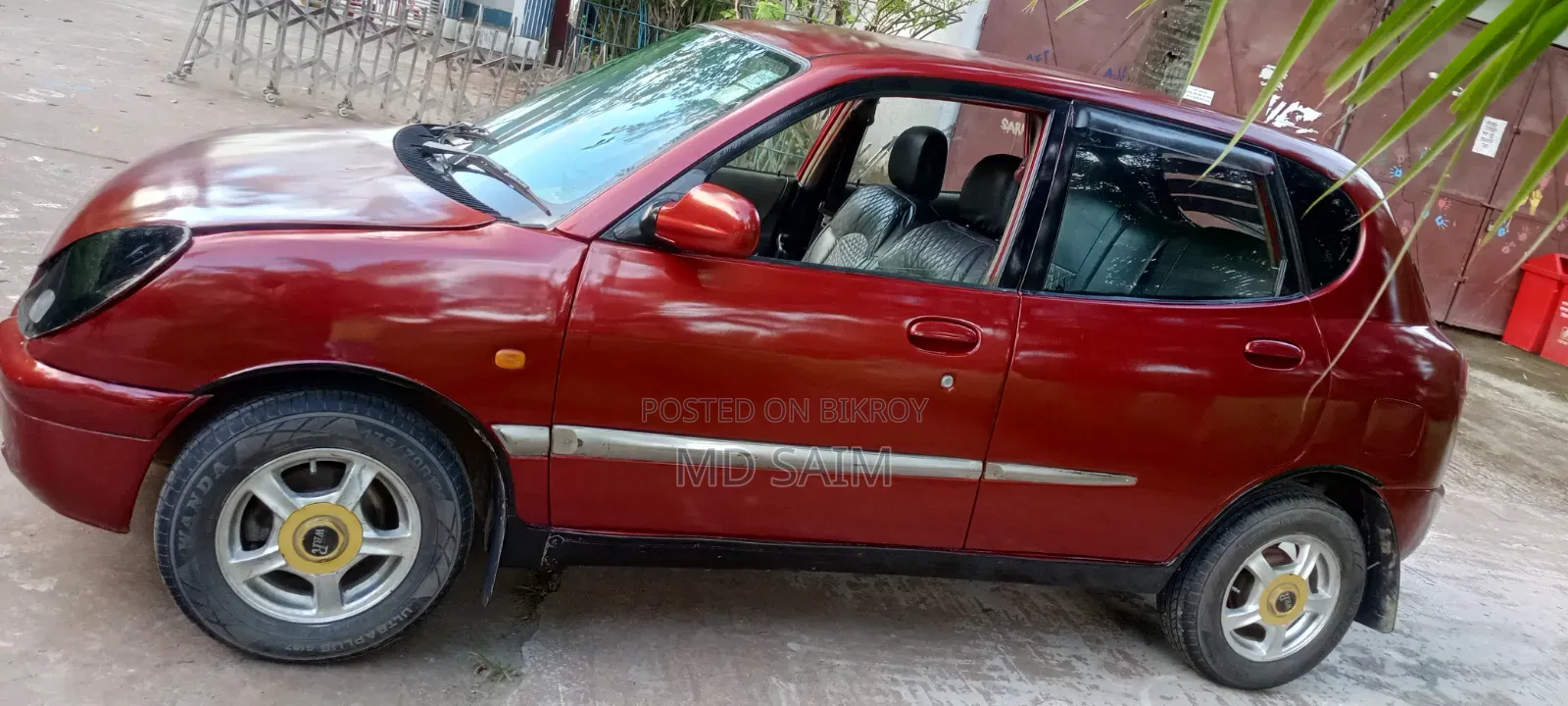 Toyota Duet 2003 Red
