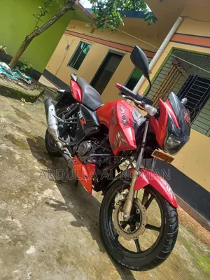TVS Apache RTR 160 2V 2018 Red