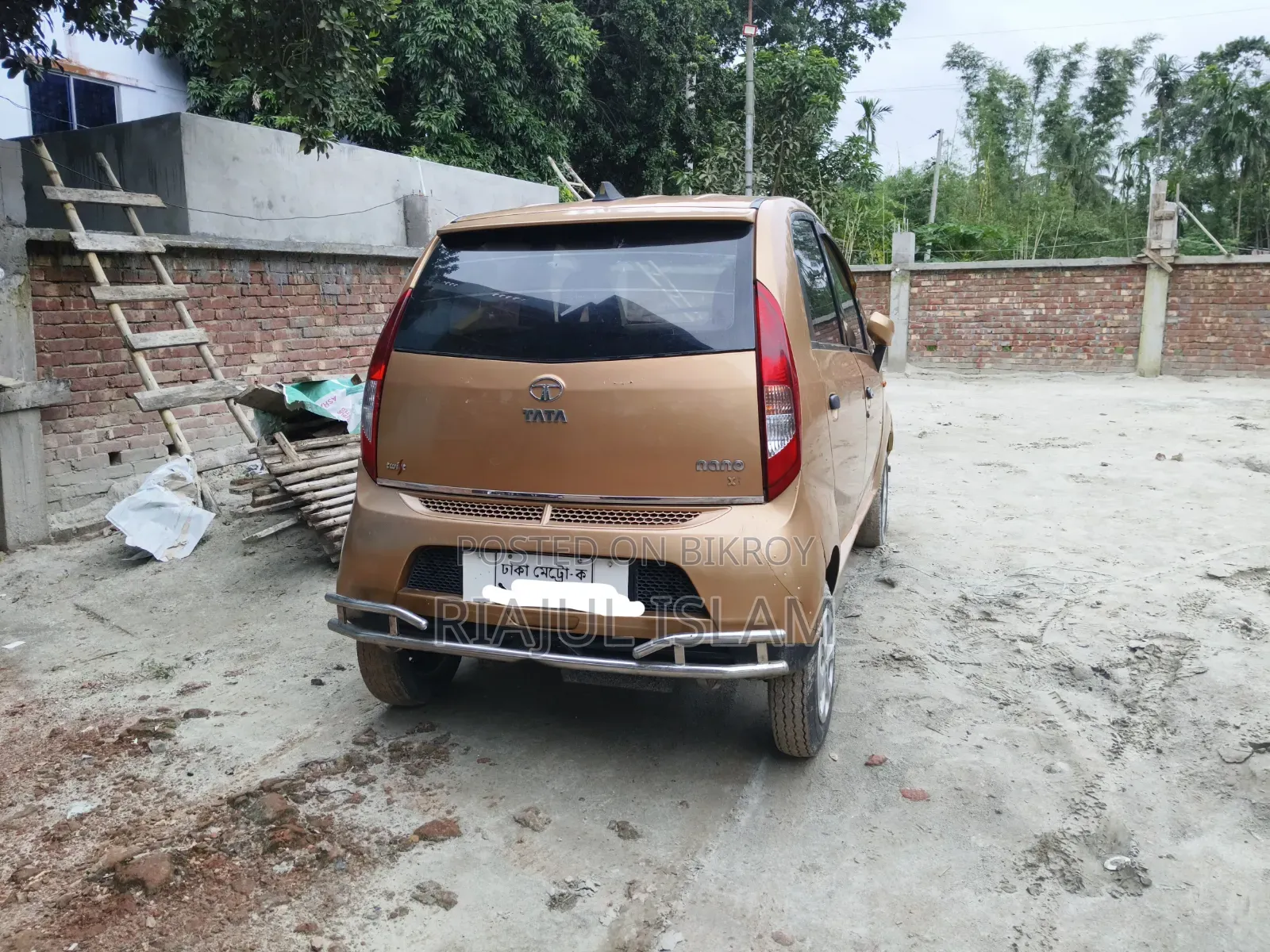 Tata Nano 2015 Gold