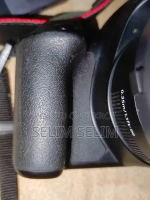 Canon 250d camera will be sold.